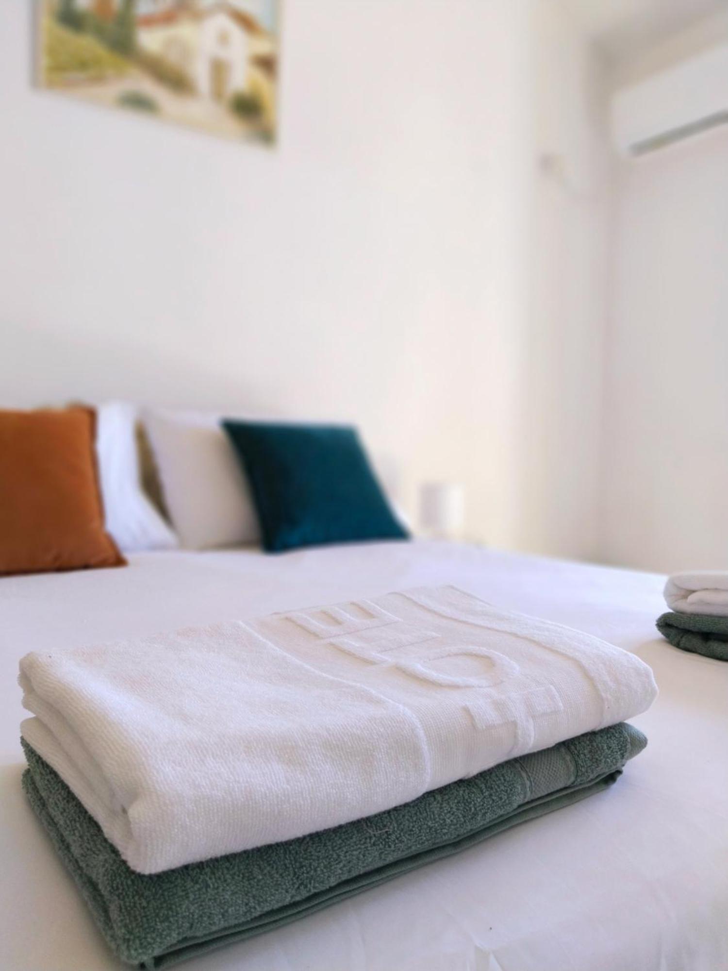 Apartments "Belle Vue" แฮร์เซ็ก-โนวี ภายนอก รูปภาพ